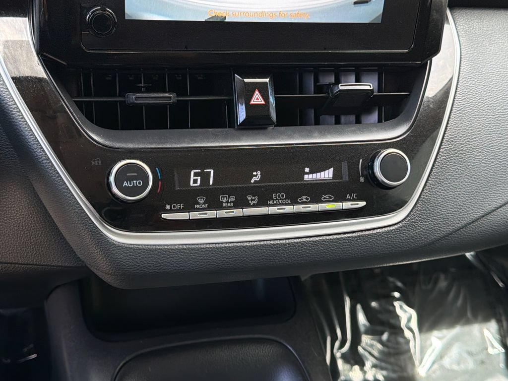 Used 2026 Toyota Corolla LE FWD image 28