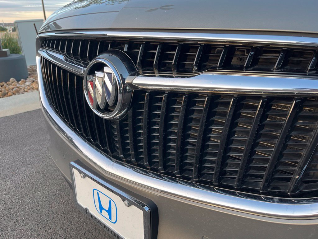 Used 2018 Buick Enclave Premium FWD image 17