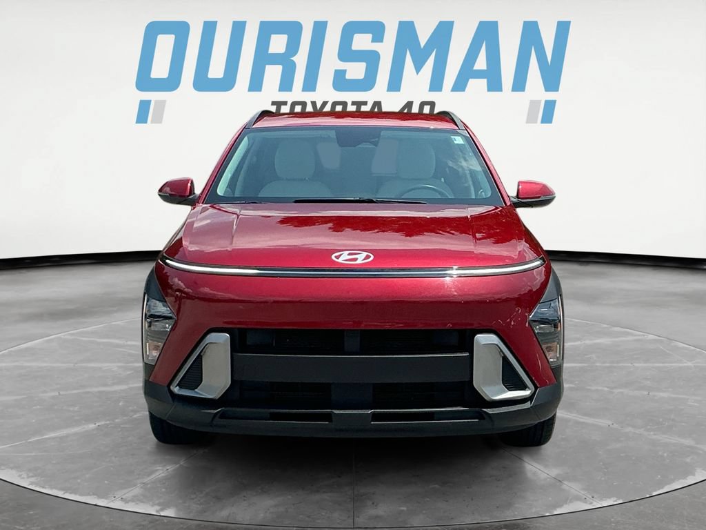 Used 2024 Hyundai Kona SEL FWD image 2