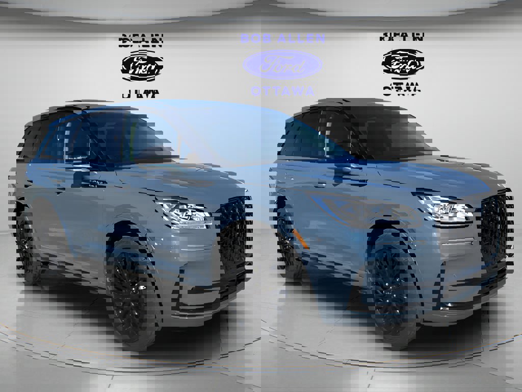 Used 2025 Lincoln Corsair Reserve w/ Jet Appearance Package image 12