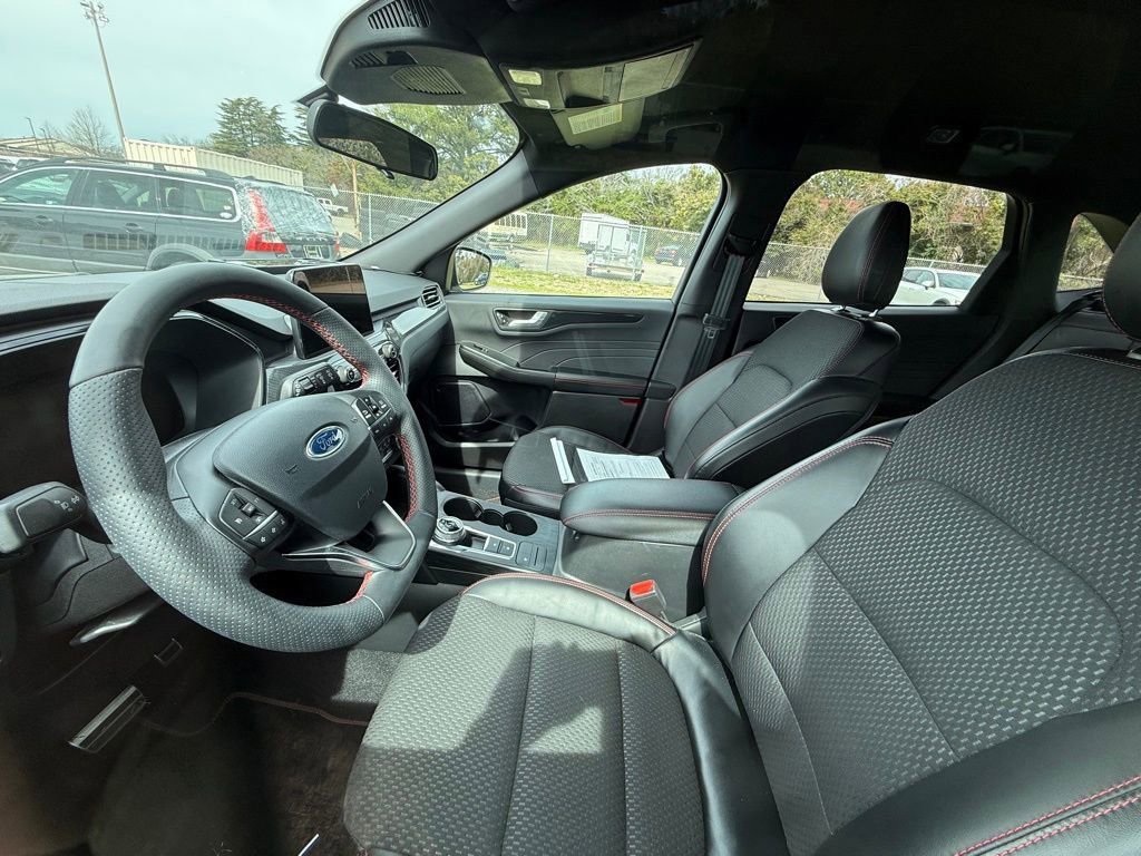 Used 2023 Ford Escape ST-Line w/ Equipment Group 301A image 11