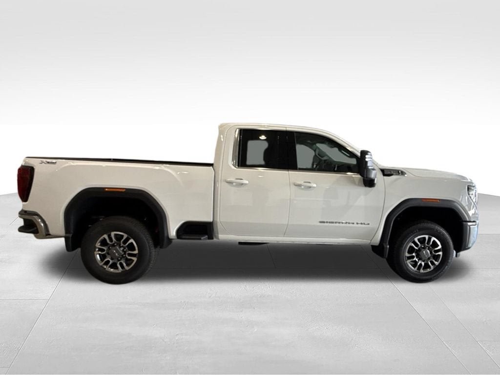 New 2026 GMC Sierra 2500 SLE w/ SLE Value Package; AWD/4WD image 8