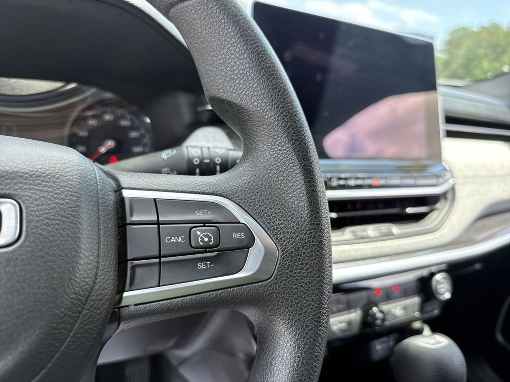 Used 2023 Jeep Compass Sport AWD/4WD image 13