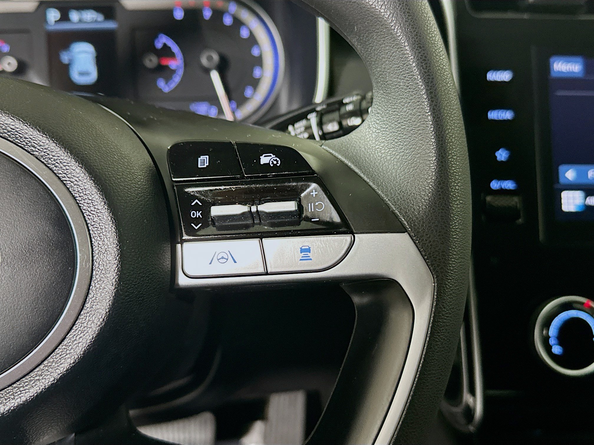 Used 2023 Hyundai Tucson SEL FWD image 17