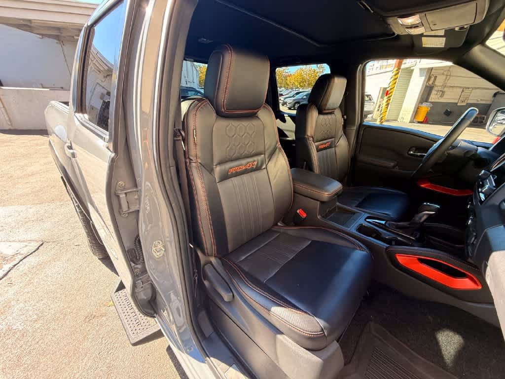 Used 2023 Nissan Frontier PRO-4X w/ Pro-4X Premium Package AWD/4WD image 15