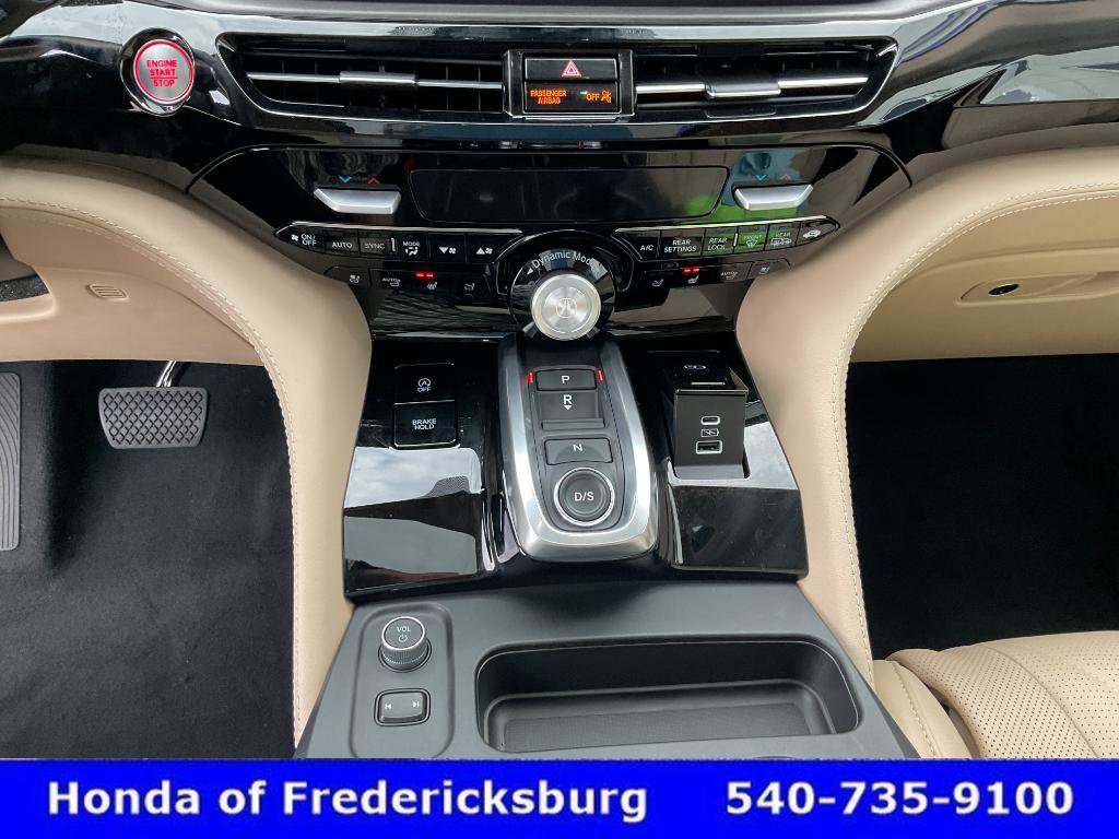 Used 2025 Acura MDX SH-AWD w/ Advance Package image 29