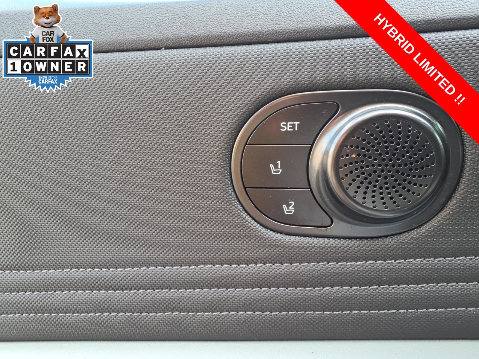 Used 2025 Hyundai Elantra Limited FWD image 16