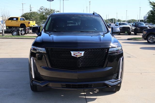 Used 2024 Cadillac Escalade ESV Sport RWD image 2