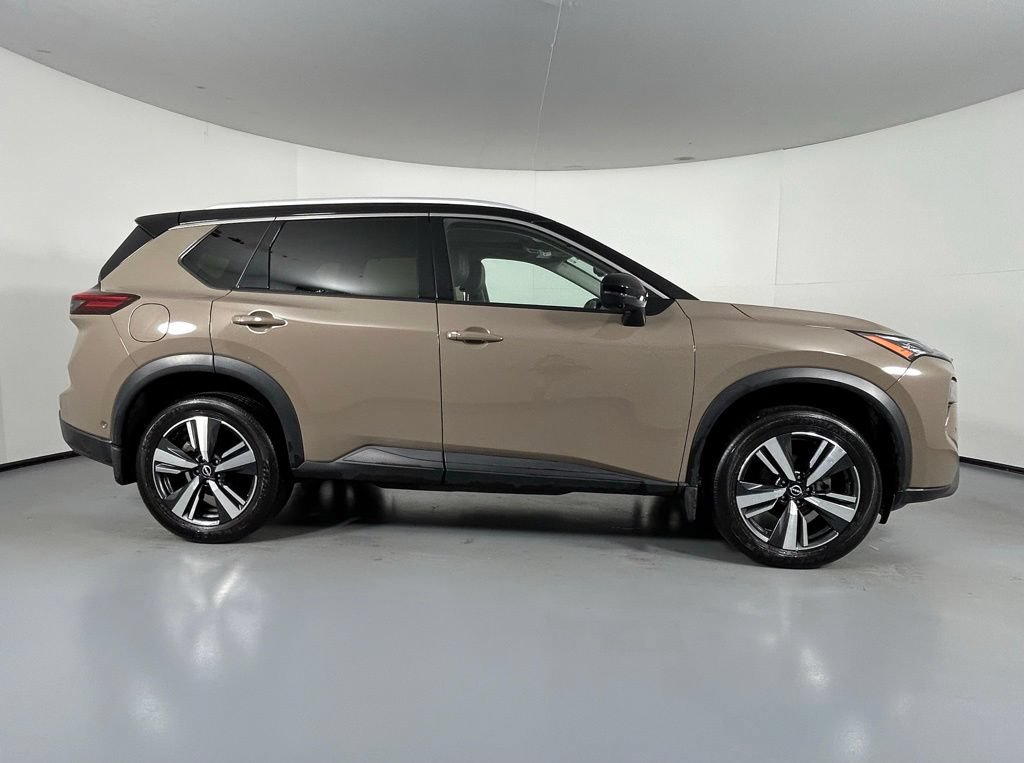 Used 2024 Nissan Rogue SL w/ SL Premium Package AWD/4WD image 8