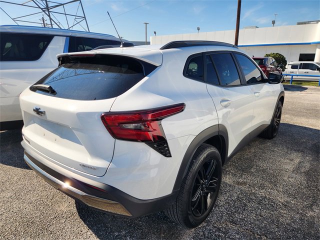 Used 2025 Chevrolet Trax ACTIV w/ Driver Confidence Package image 5