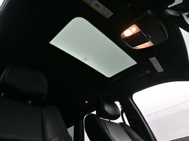 Used 2019 Jeep Grand Cherokee Altitude image 28