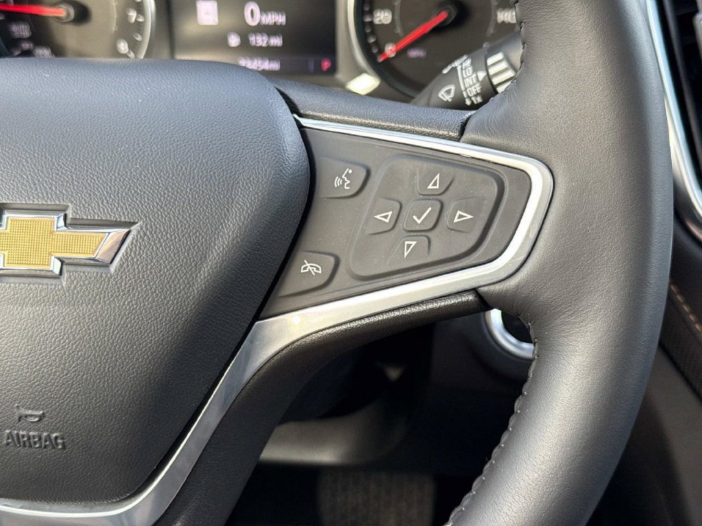 Used 2022 Chevrolet Equinox Premier AWD/4WD image 9