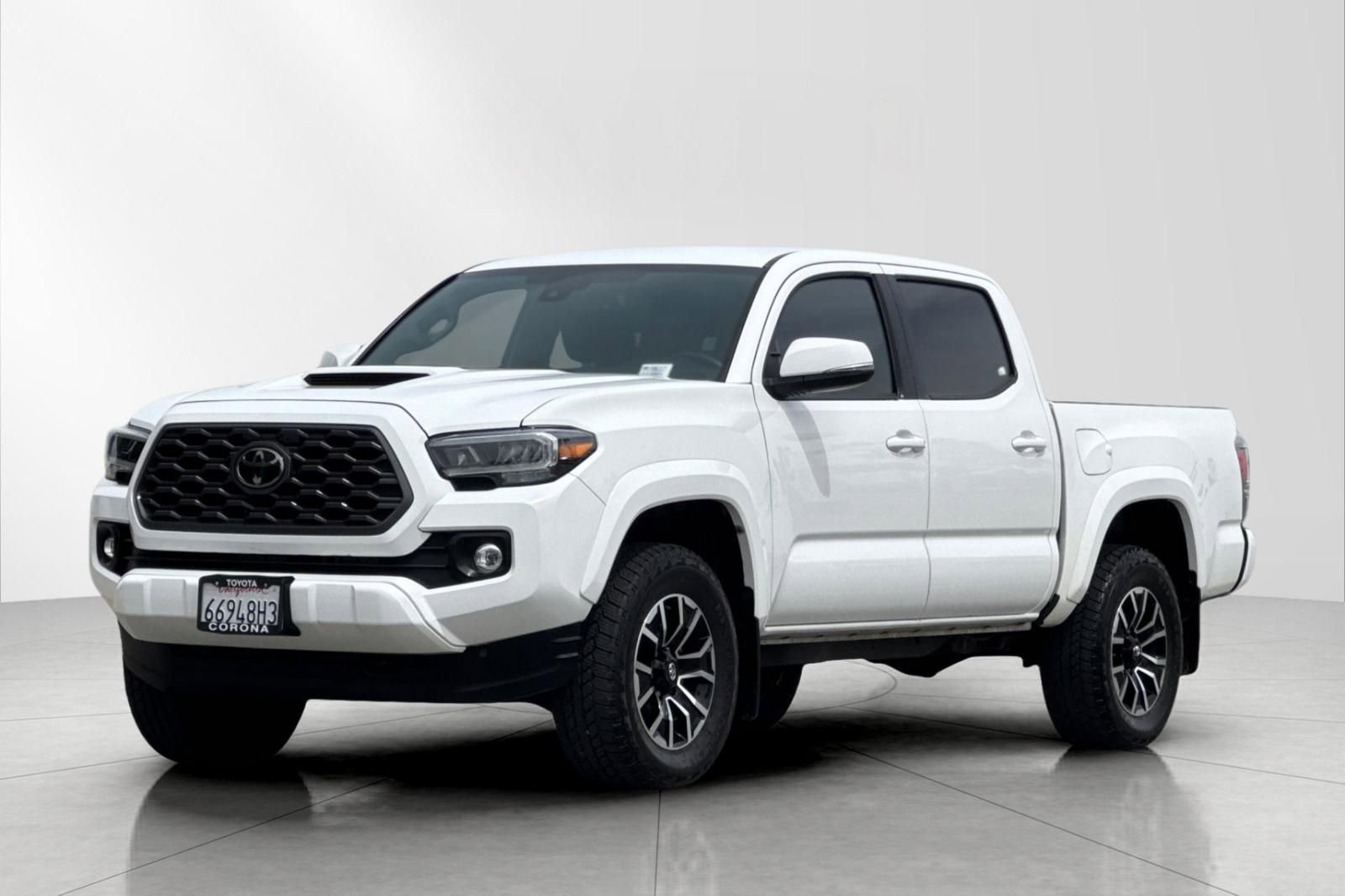 Used 2021 Toyota Tacoma TRD Sport w/ Technology Package image 8