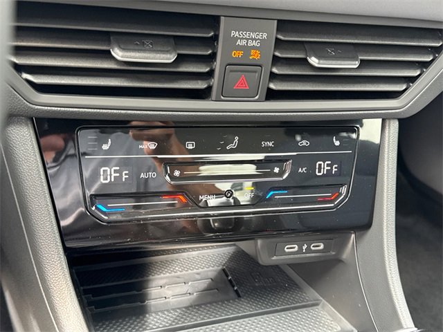 New 2025 Volkswagen Jetta SE image 39