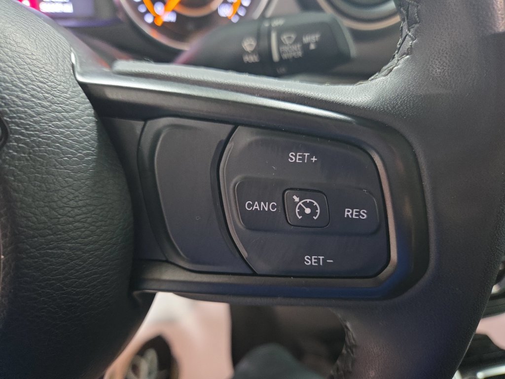 Used 2023 Jeep Gladiator Sport AWD/4WD image 32