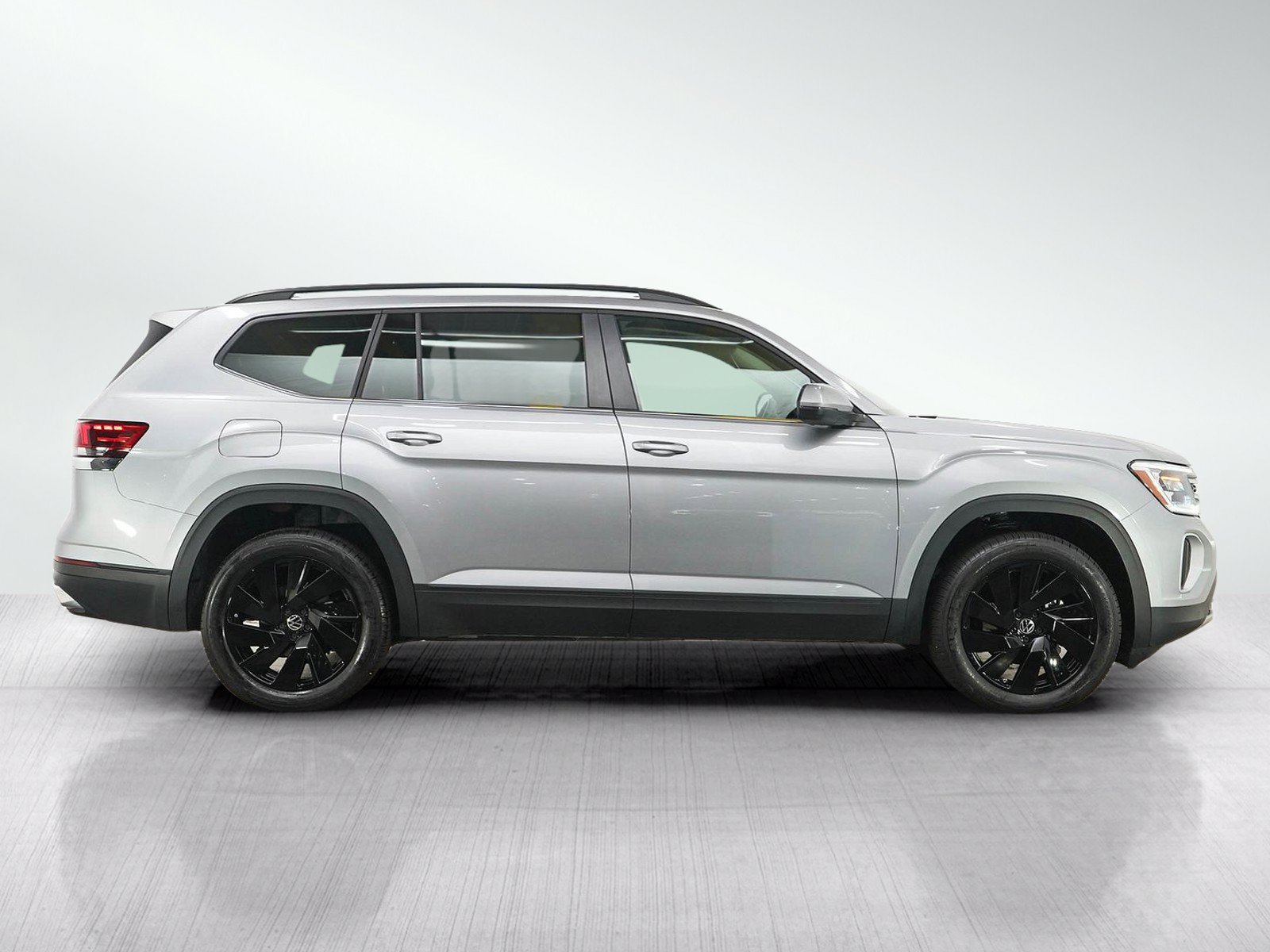 Used 2026 Volkswagen Atlas SE AWD/4WD image 6