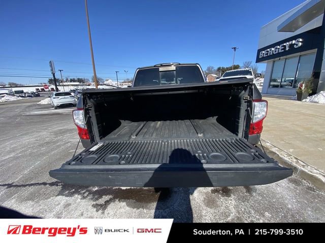Used 2021 Nissan Titan SV w/ SV Convenience Package image 29