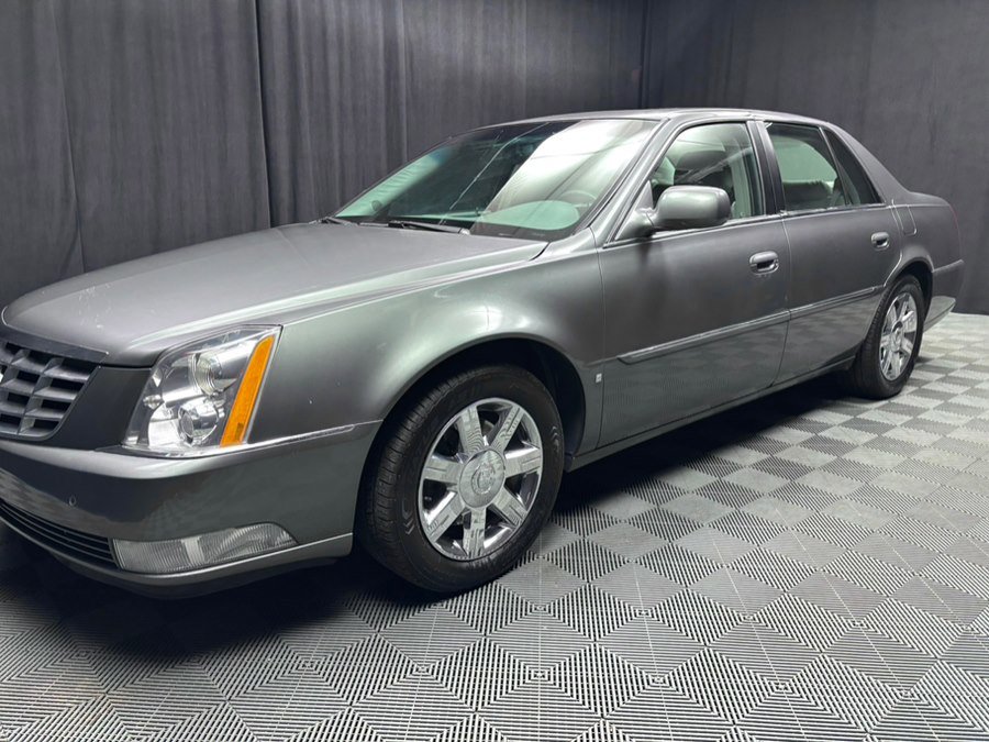 Used 2007 Cadillac DTS Luxury I w/ Sun And Sound Package image 14