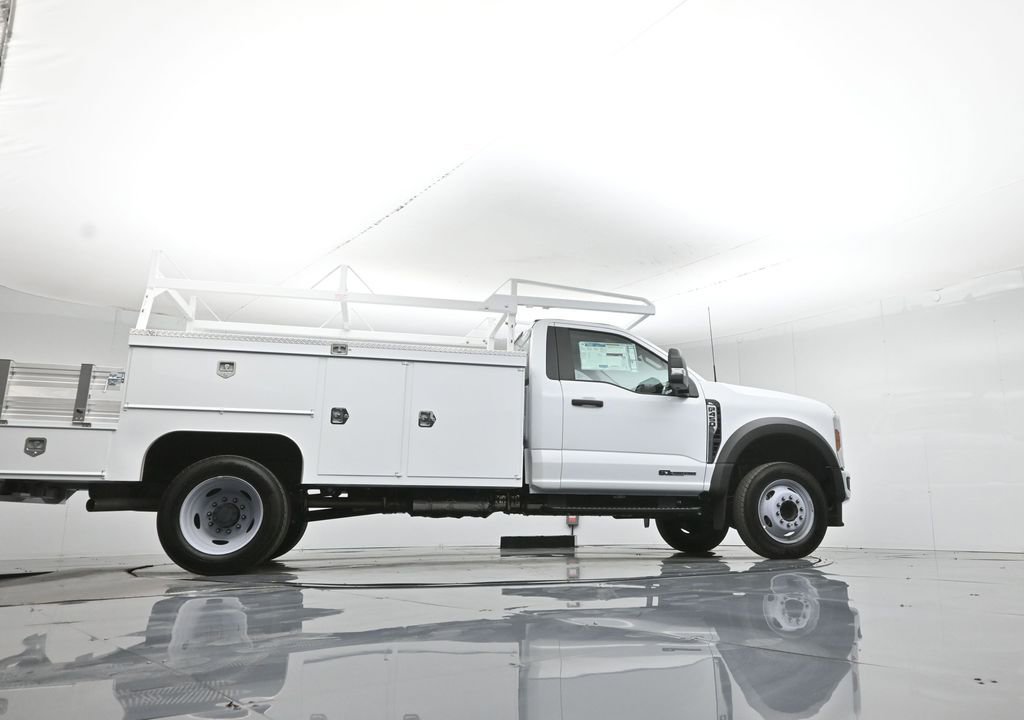 New 2025 Ford F450 XL w/ XL Chrome Package RWD image 55
