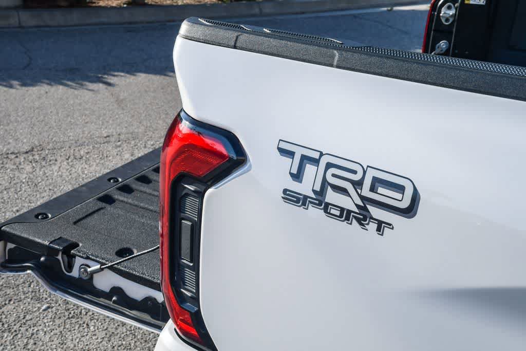 Certified 2024 Toyota Tacoma TRD Sport w/ TRD Sport Premium Package AWD/4WD image 33