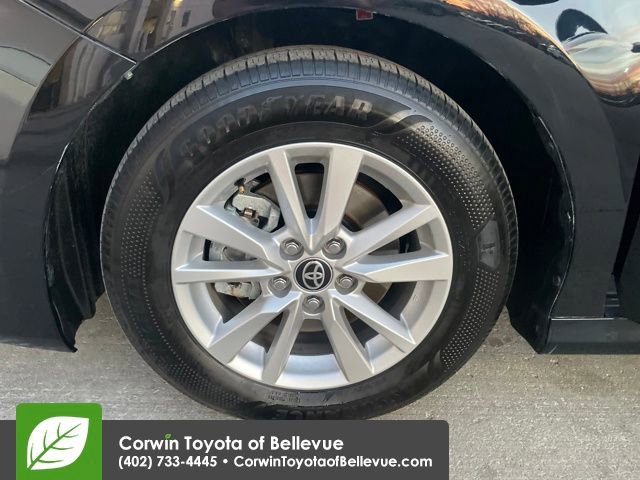 Used 2025 Toyota Camry LE image 25