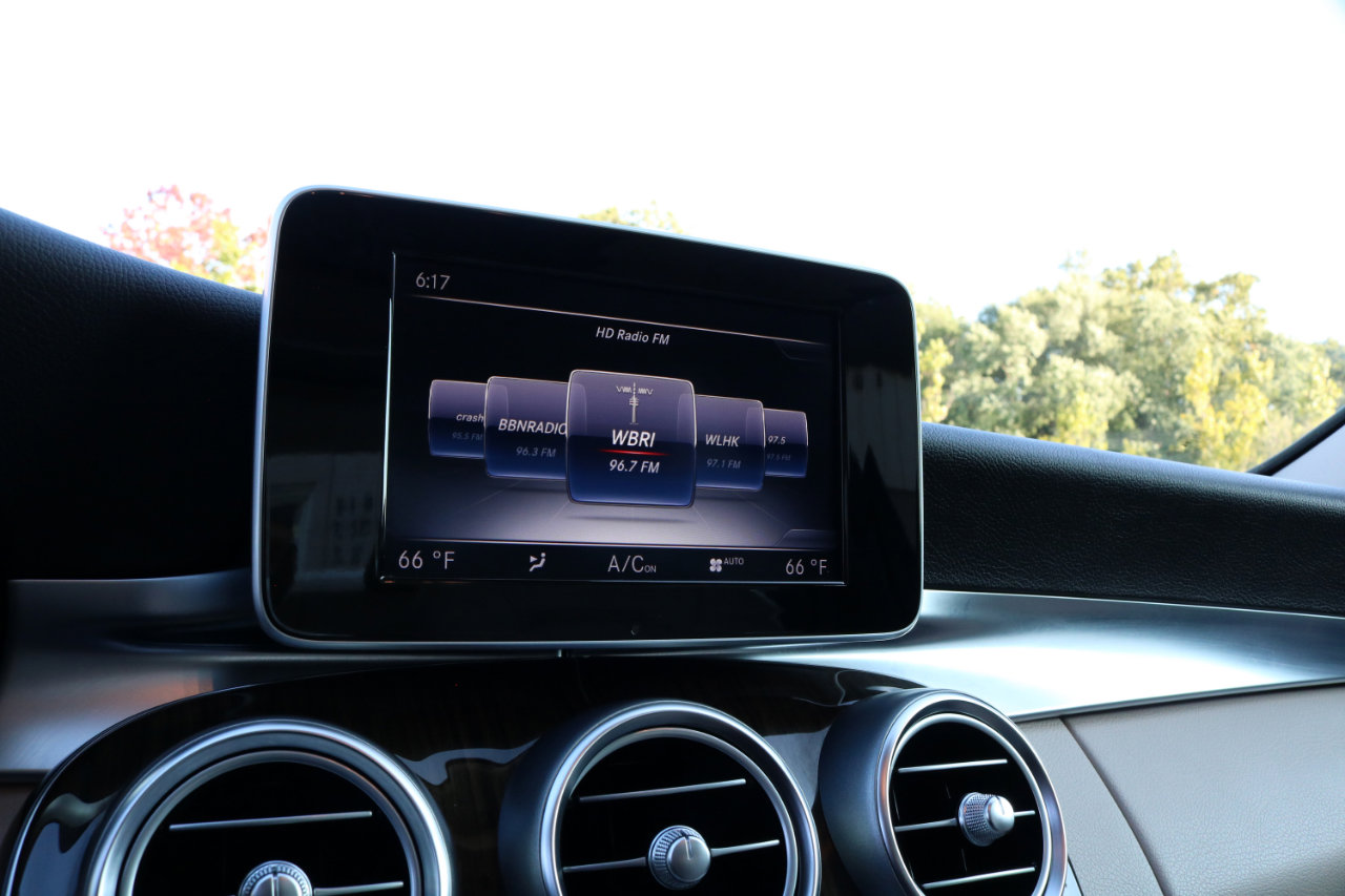 Used 2015 Mercedes-Benz C 300 4MATIC Sedan image 22