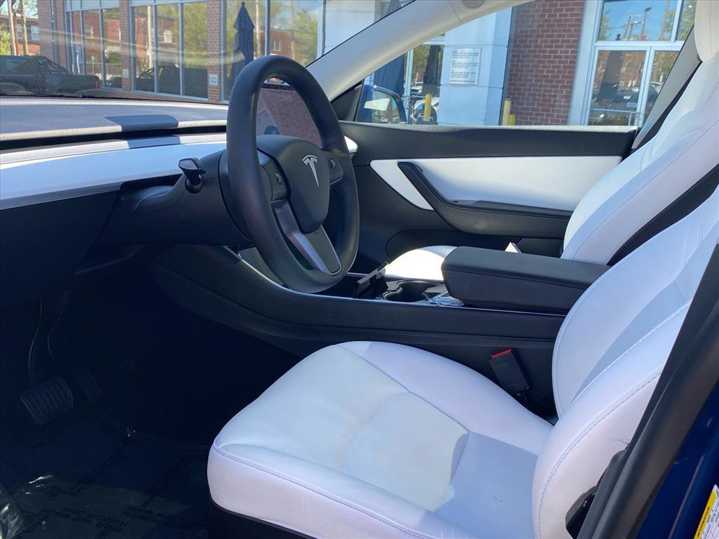 Used 2021 Tesla Model Y Long Range image 11