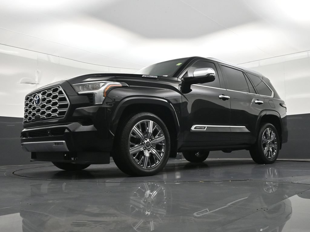 Used 2024 Toyota Sequoia Capstone AWD/4WD image 29