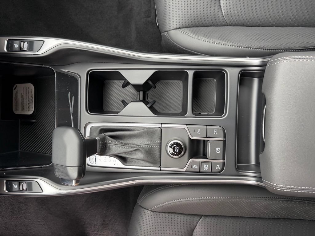 New 2026 Kia Sorento S FWD image 24