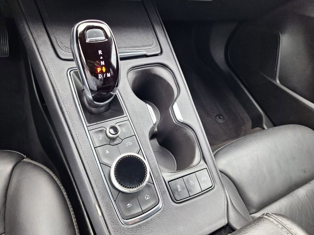 Certified 2024 Cadillac XT4 Premium Luxury image 13