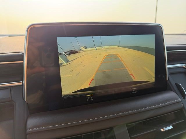 Used 2023 Chevrolet Suburban LT RWD image 21