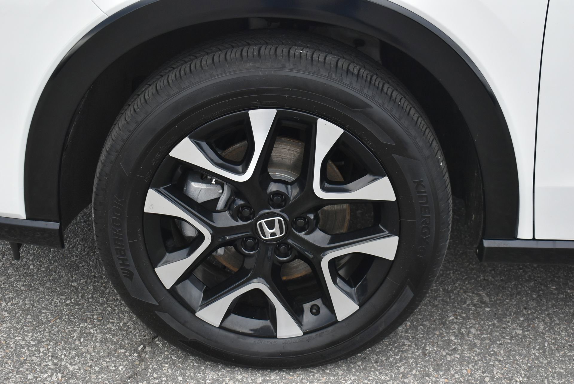 Used 2026 Honda HR-V EX-L image 11