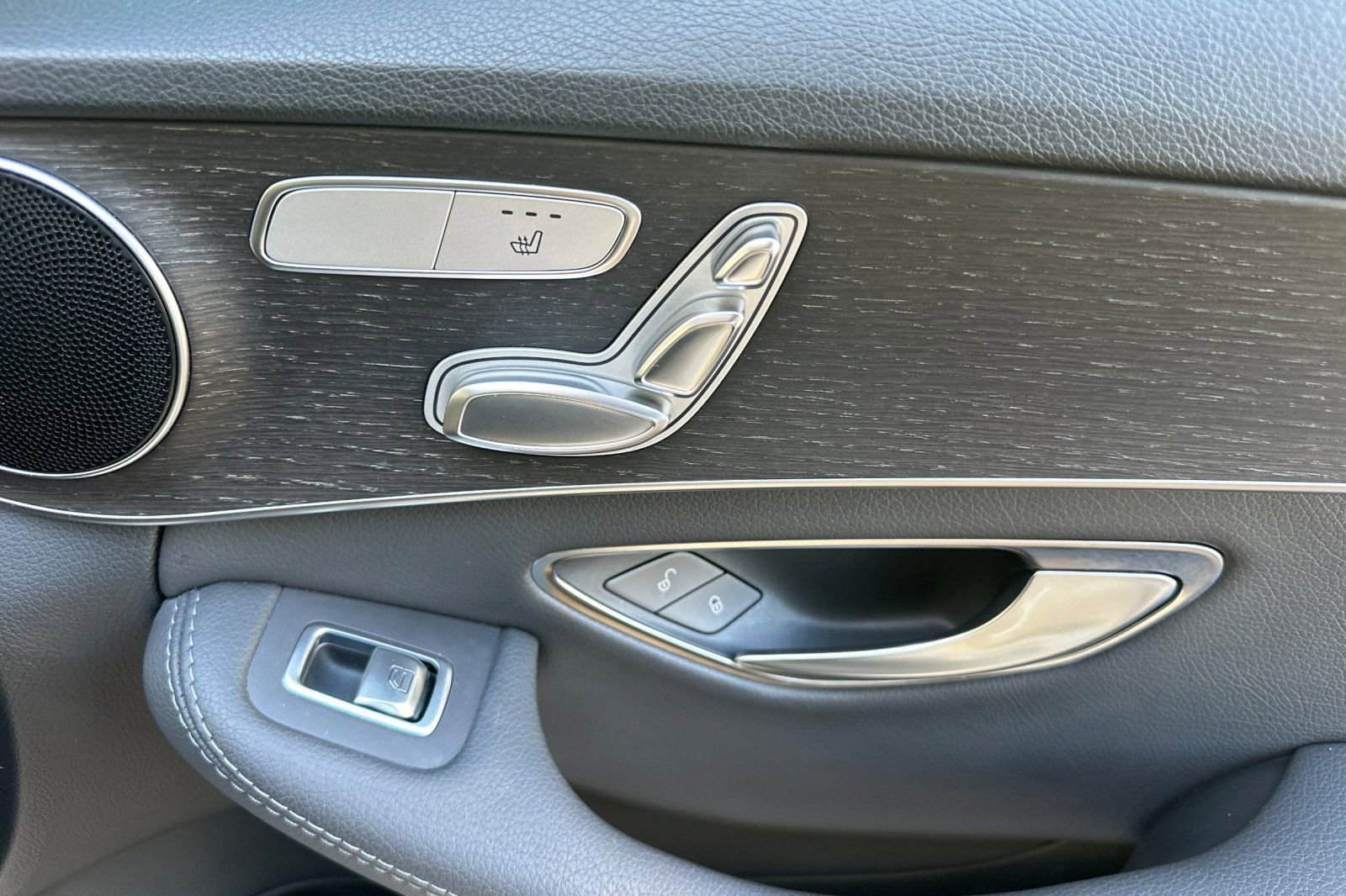 Used 2020 Mercedes-Benz C 300 Sedan image 17