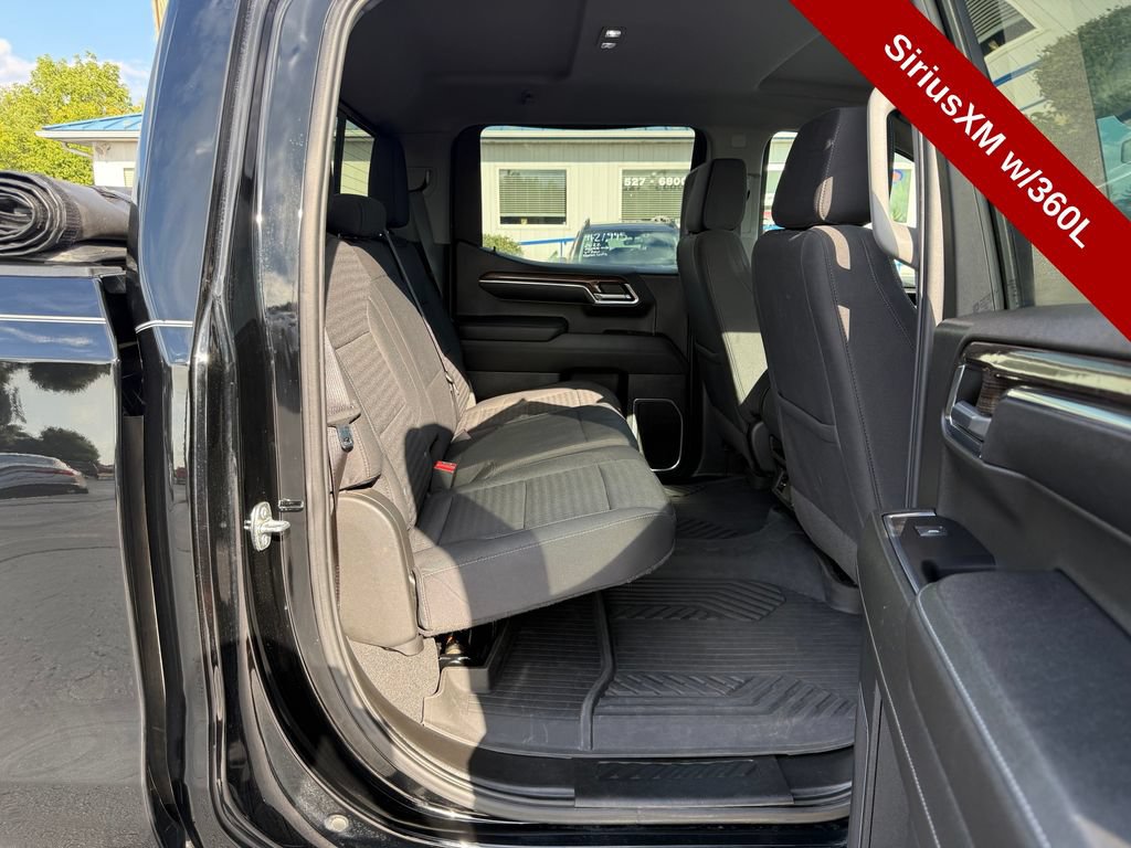 Used 2023 Chevrolet Silverado 1500 LT AWD/4WD image 39