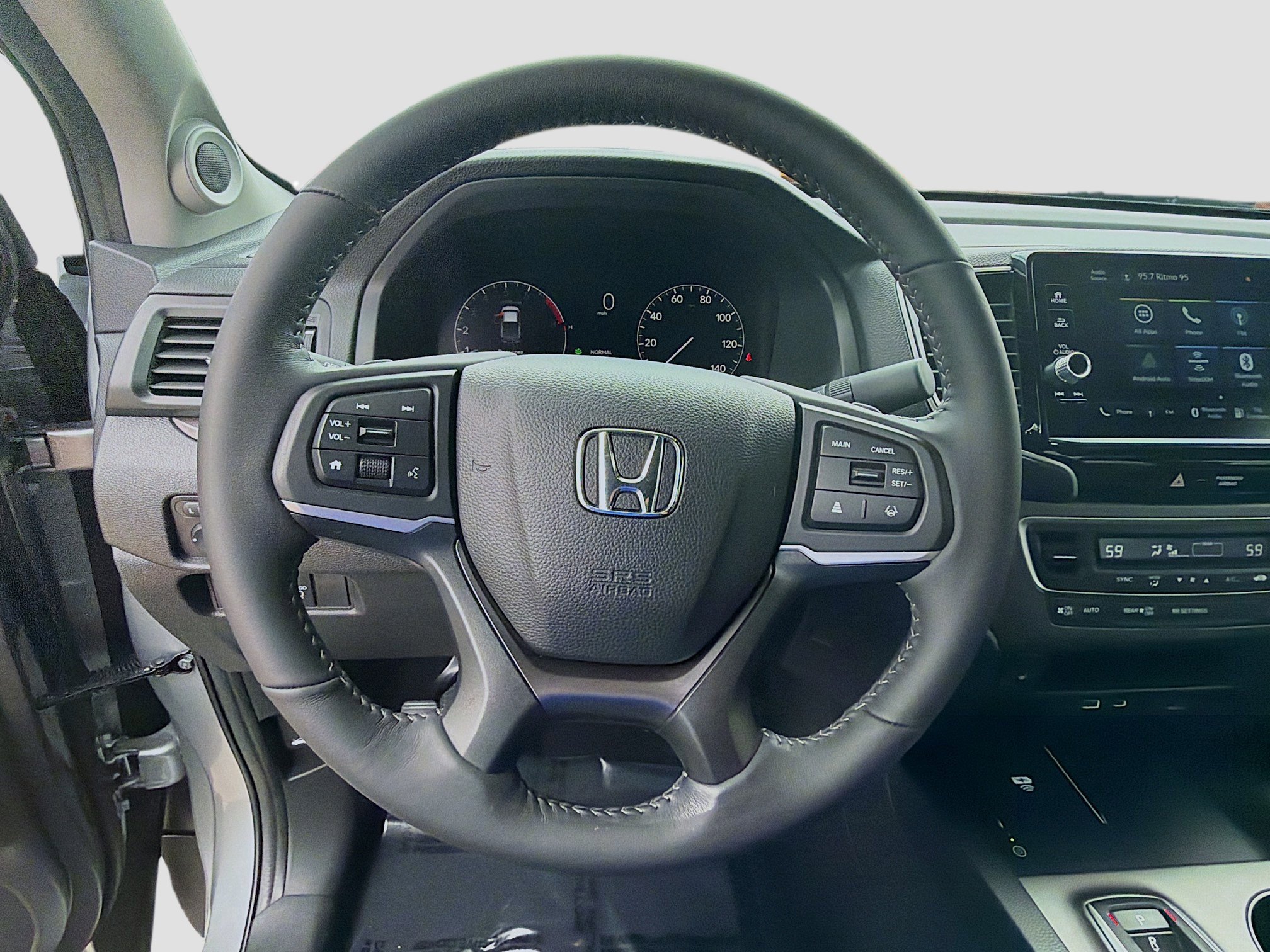 Used 2025 Honda Ridgeline RTL image 8