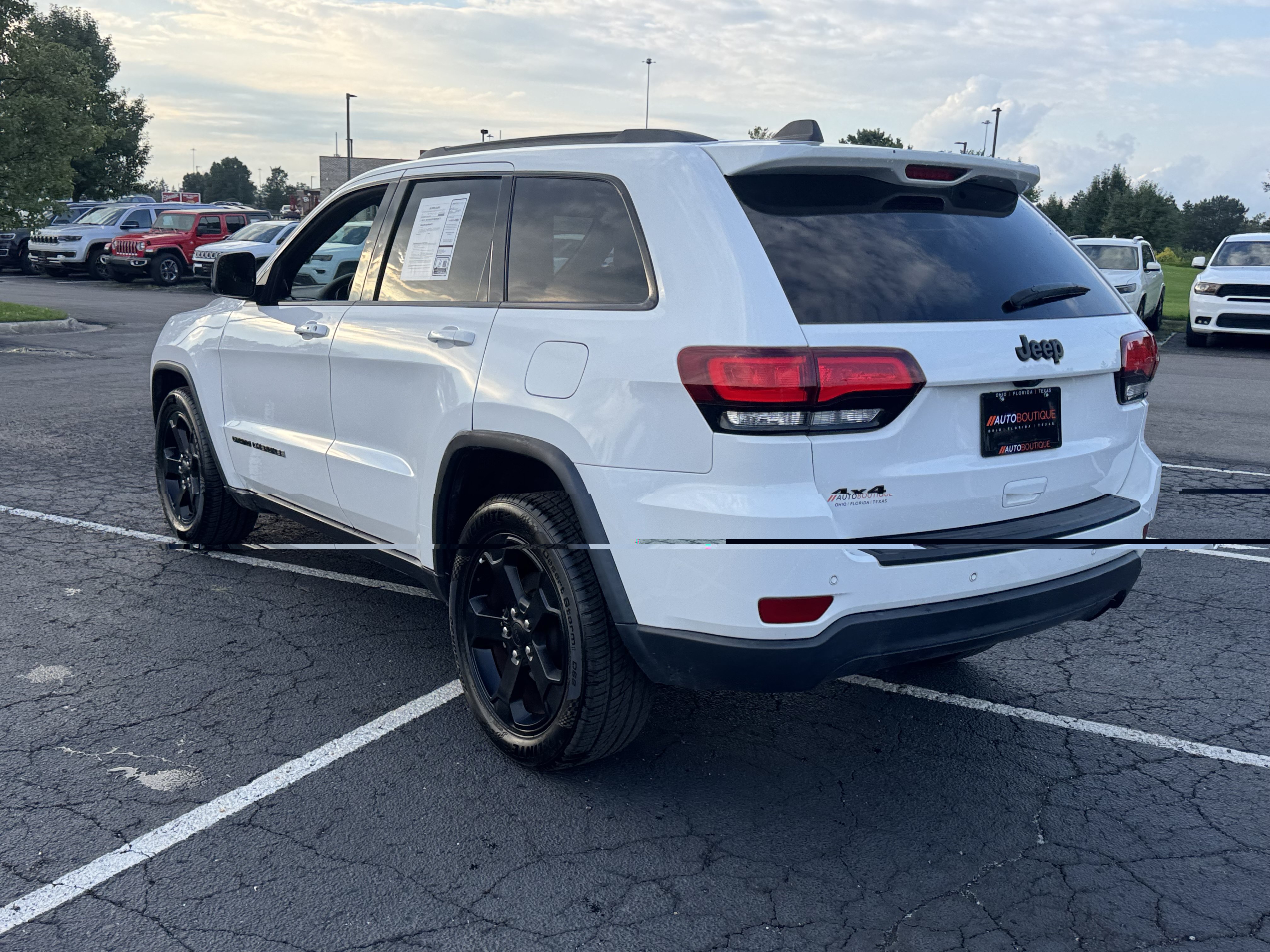 Used 2021 Jeep Grand Cherokee Freedom Edition AWD/4WD image 11