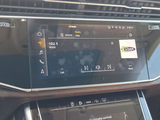 Used 2022 Audi Q8 Premium Plus image 13