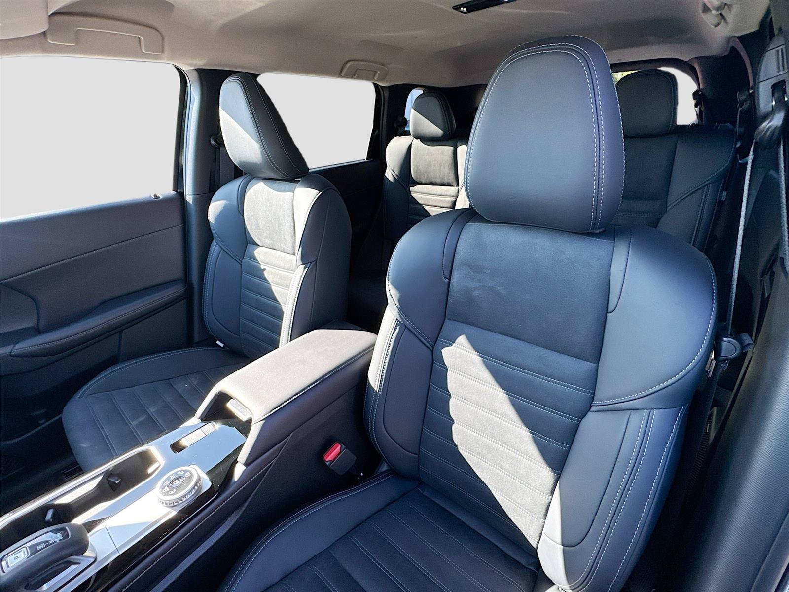 New 2025 Mitsubishi Outlander SE AWD/4WD image 21
