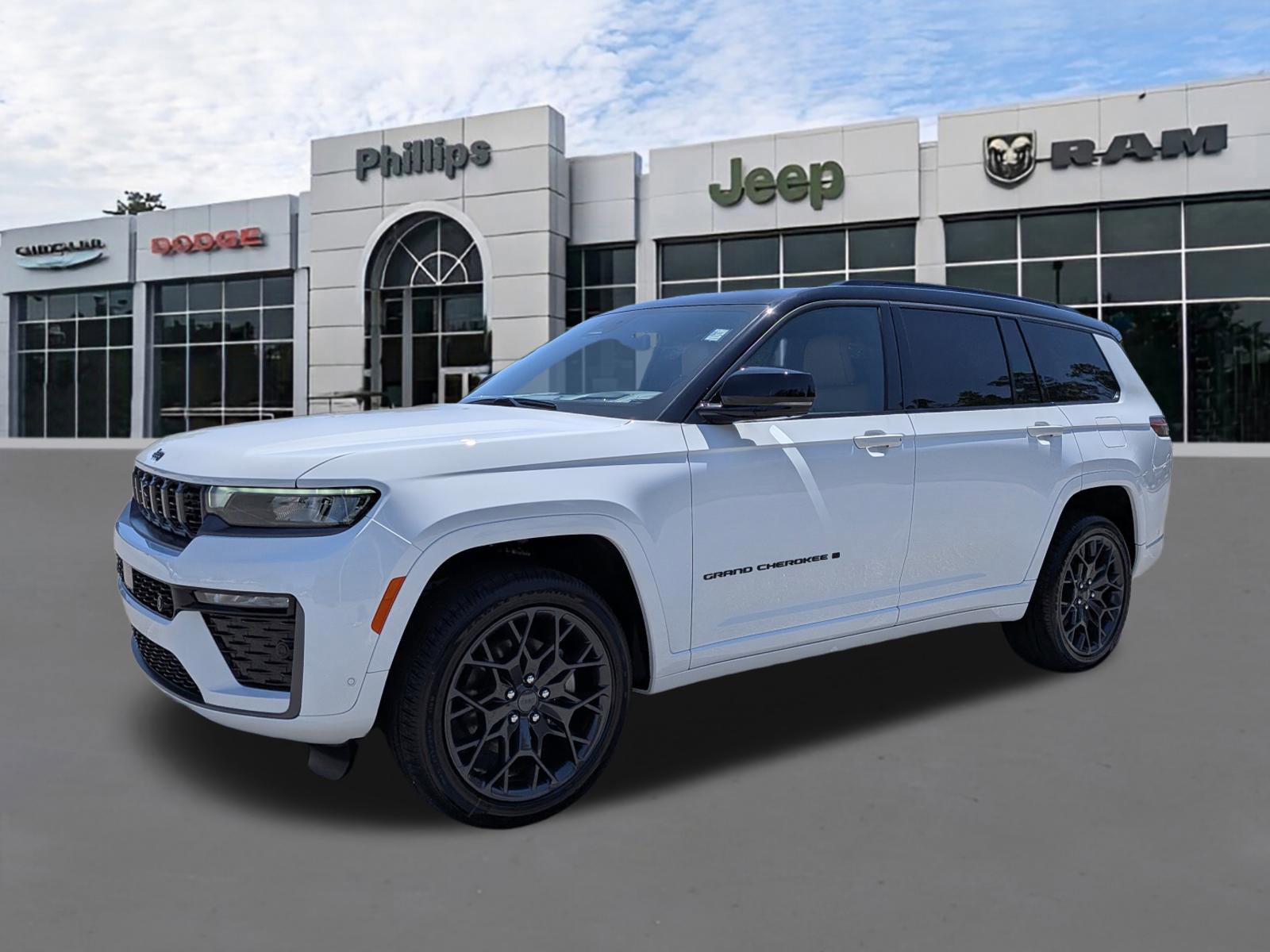 New 2026 Jeep Grand Cherokee L Summit AWD/4WD image 7