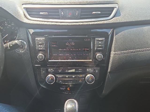 Used 2020 Nissan Rogue SL AWD/4WD image 28