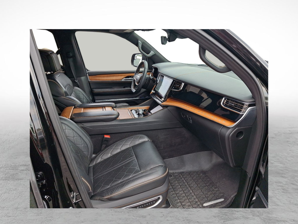 Used 2024 Jeep Grand Wagoneer Series III w/ Rear Seat Video Group 1 AWD/4WD image 11