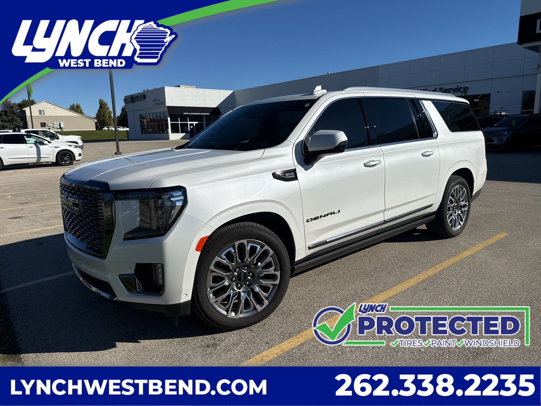 Used 2024 GMC Yukon XL Denali Ultimate AWD/4WD image 1