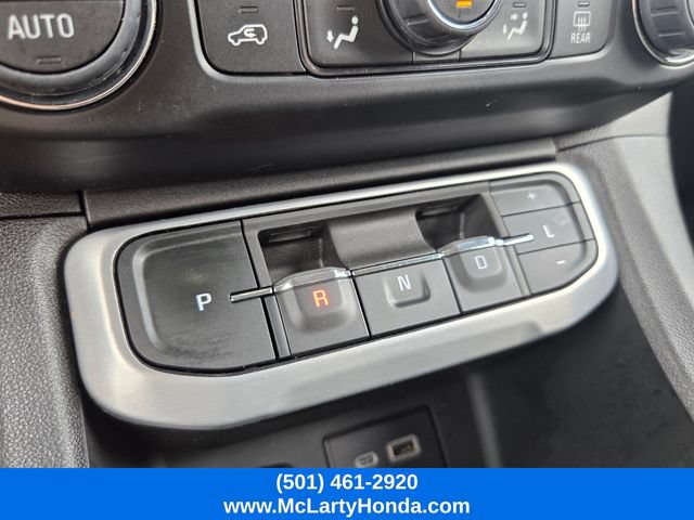 Used 2023 GMC Acadia SLE w/ Driver Convenience Package FWD image 23