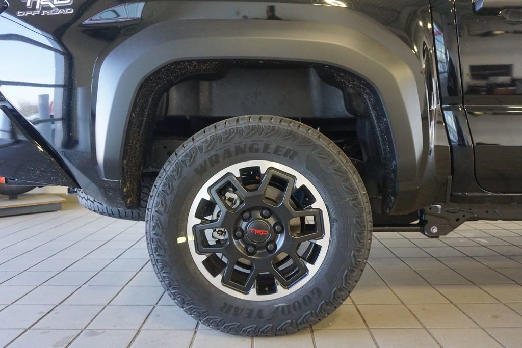 New 2026 Toyota Tacoma TRD Off-Road AWD/4WD image 32