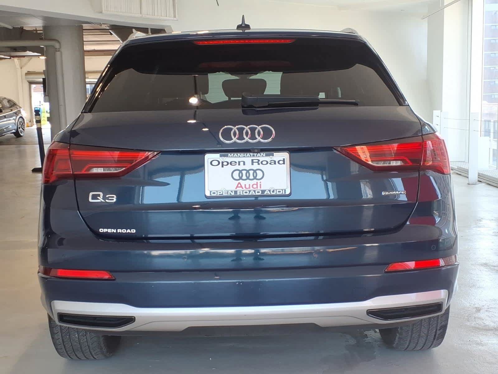 Used 2020 Audi Q3 2.0T Premium w/ Convenience Package AWD/4WD image 5