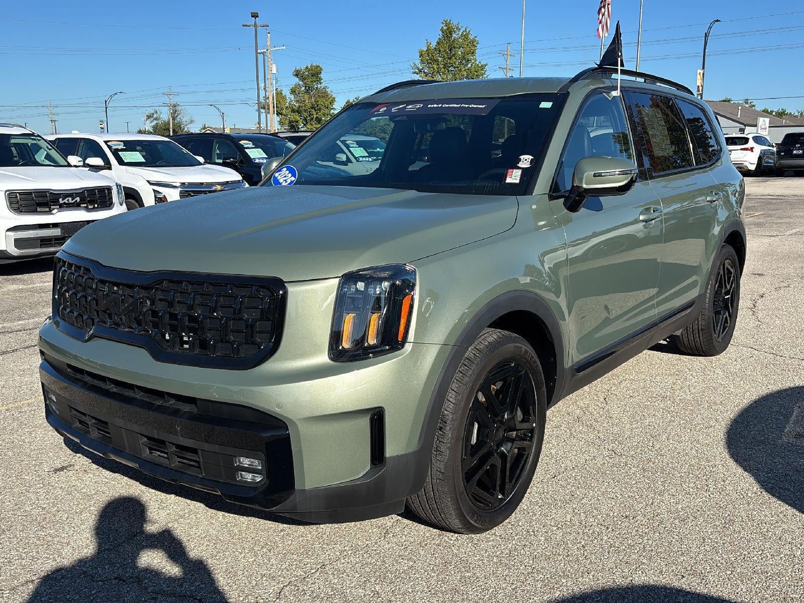 Certified 2025 Kia Telluride SX Prestige X-Line AWD/4WD image 3