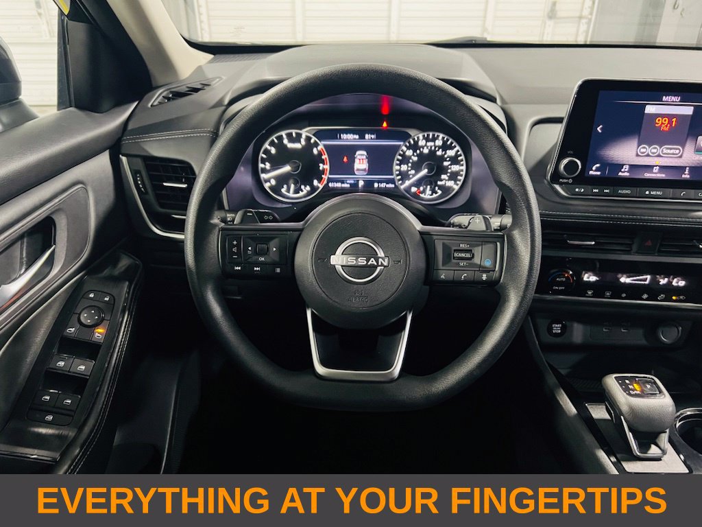 Used 2024 Nissan Rogue SV AWD/4WD image 5