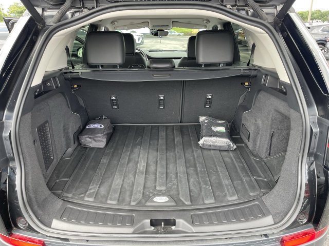 Used 2023 Land Rover Discovery Sport S AWD/4WD image 24