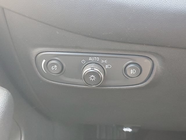 Certified 2022 Chevrolet Equinox Premier FWD image 19