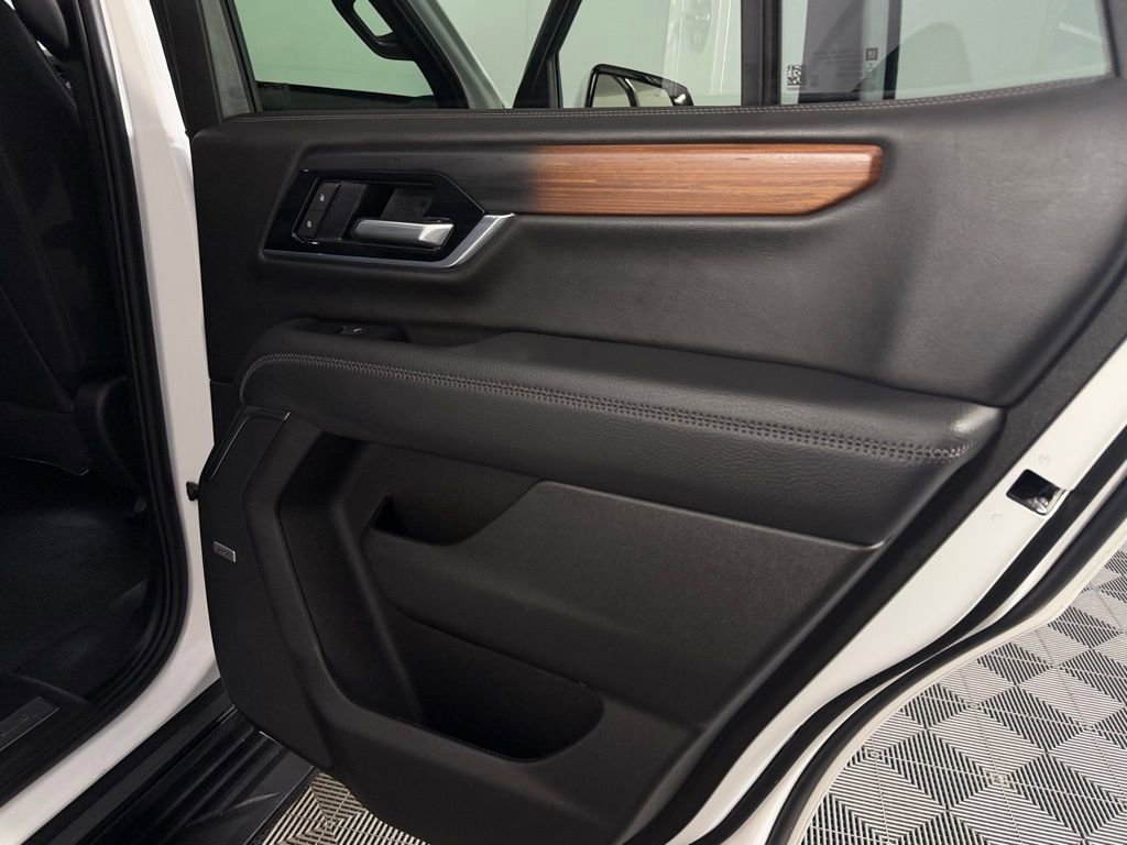 Used 2025 GMC Yukon Denali image 29